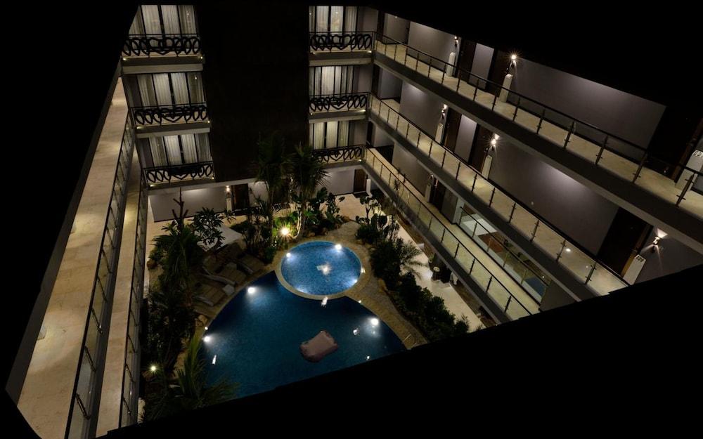 Amaroossa Suite Bali Nusa Dua (Bali) Exterior foto